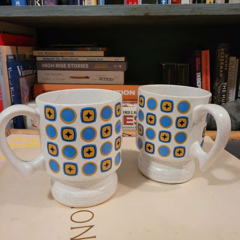 VTG MCM retro greek geometric stackable mugs Japan
